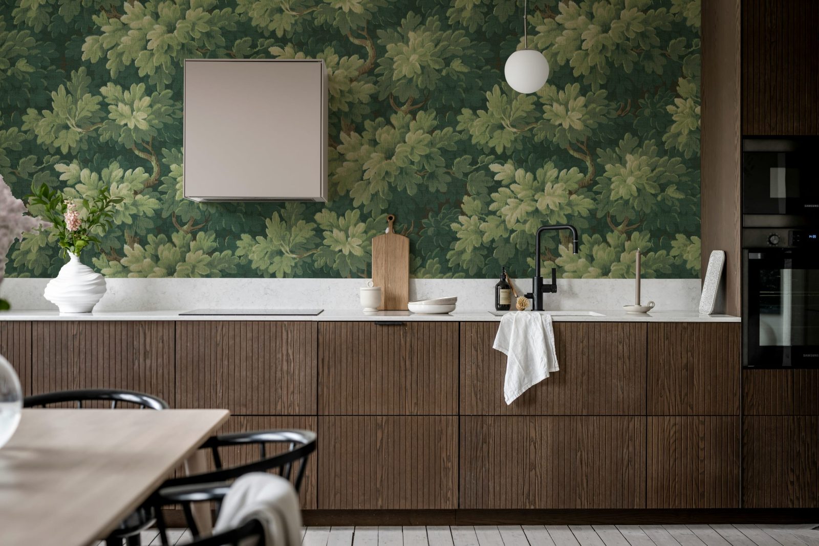 Vintage Foliage, Green, Rebel Walls 3