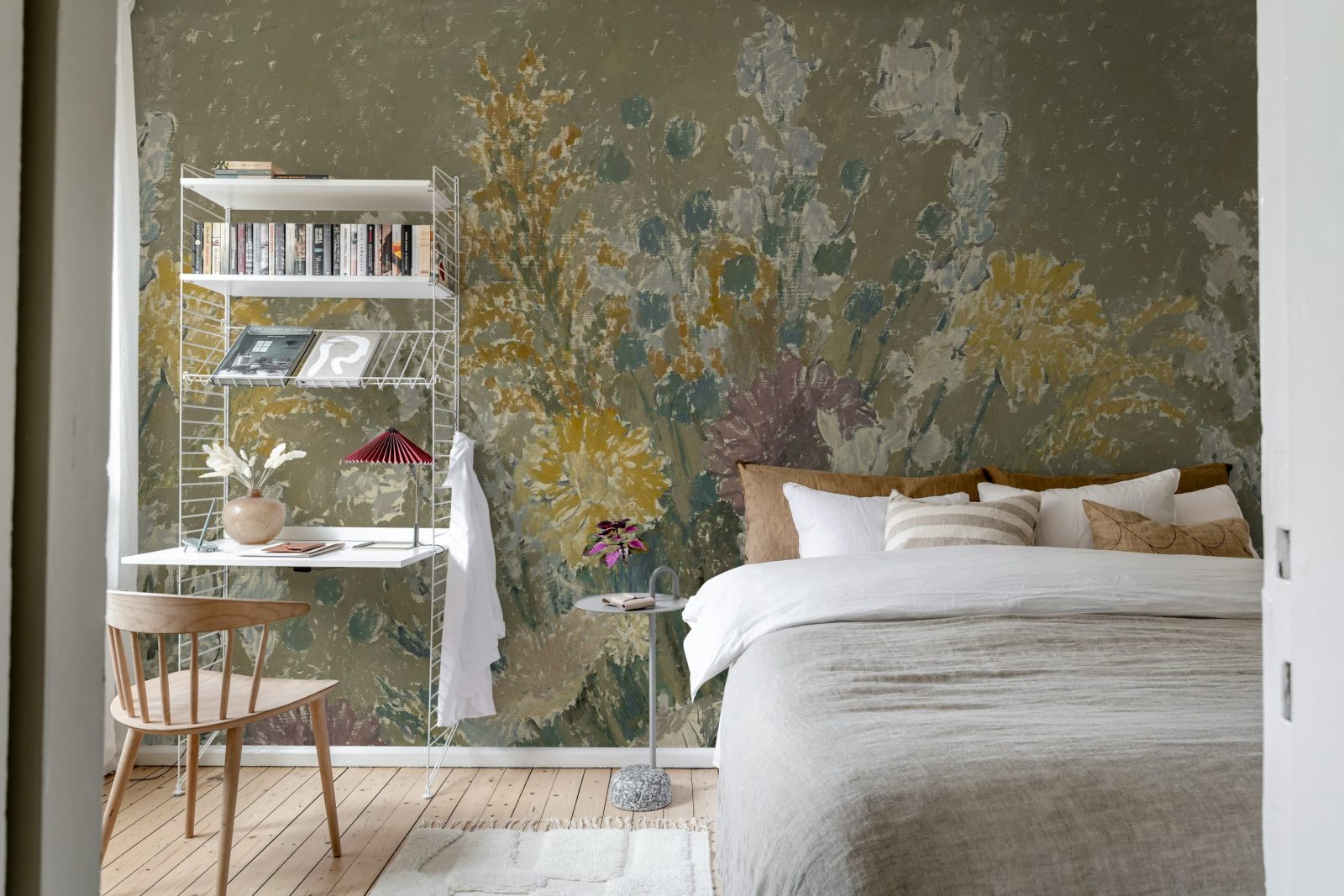 Lilians Bed, Purple, Rebel Walls 3
