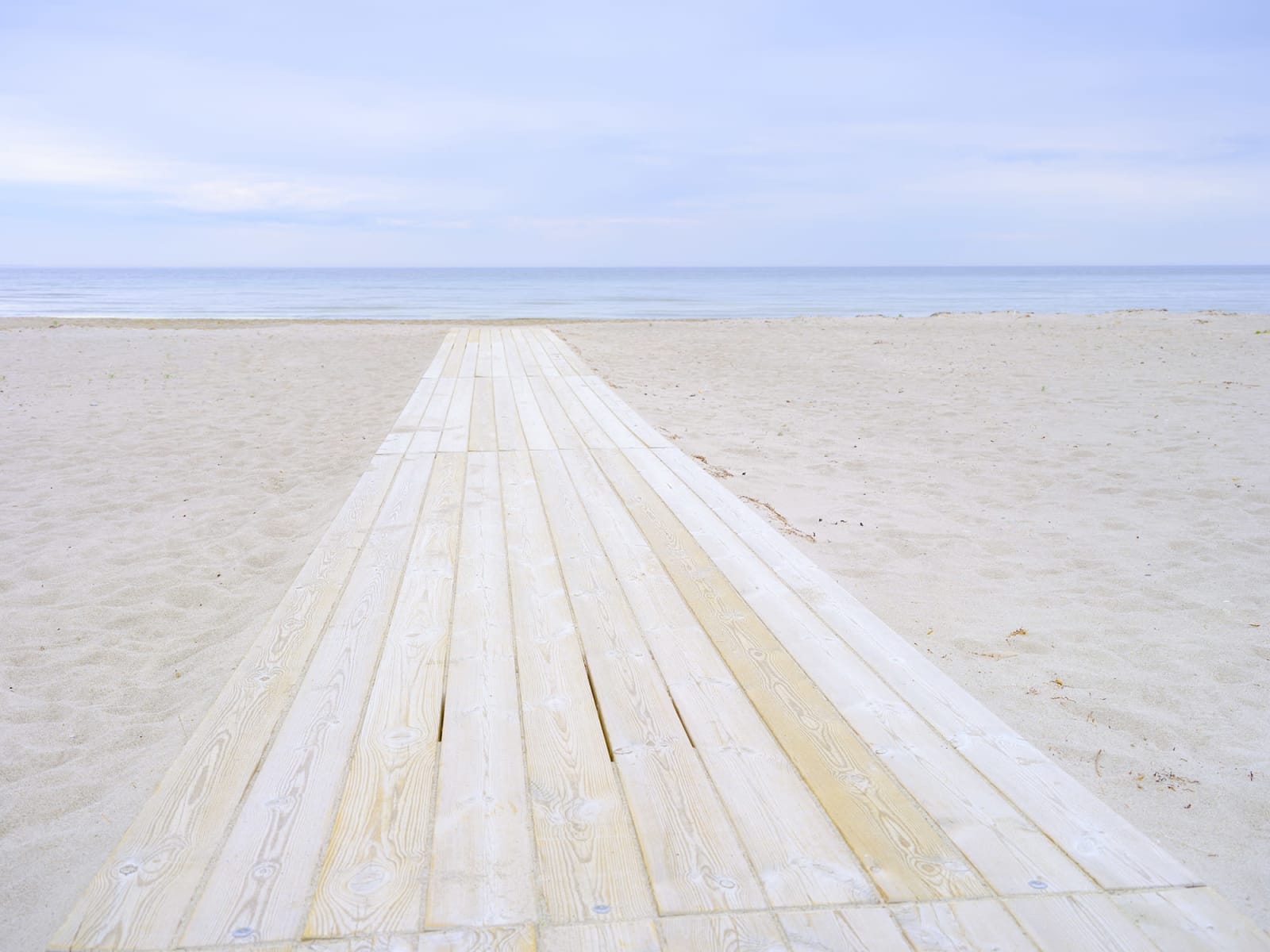 To the Sea, Sand, Rebel Walls