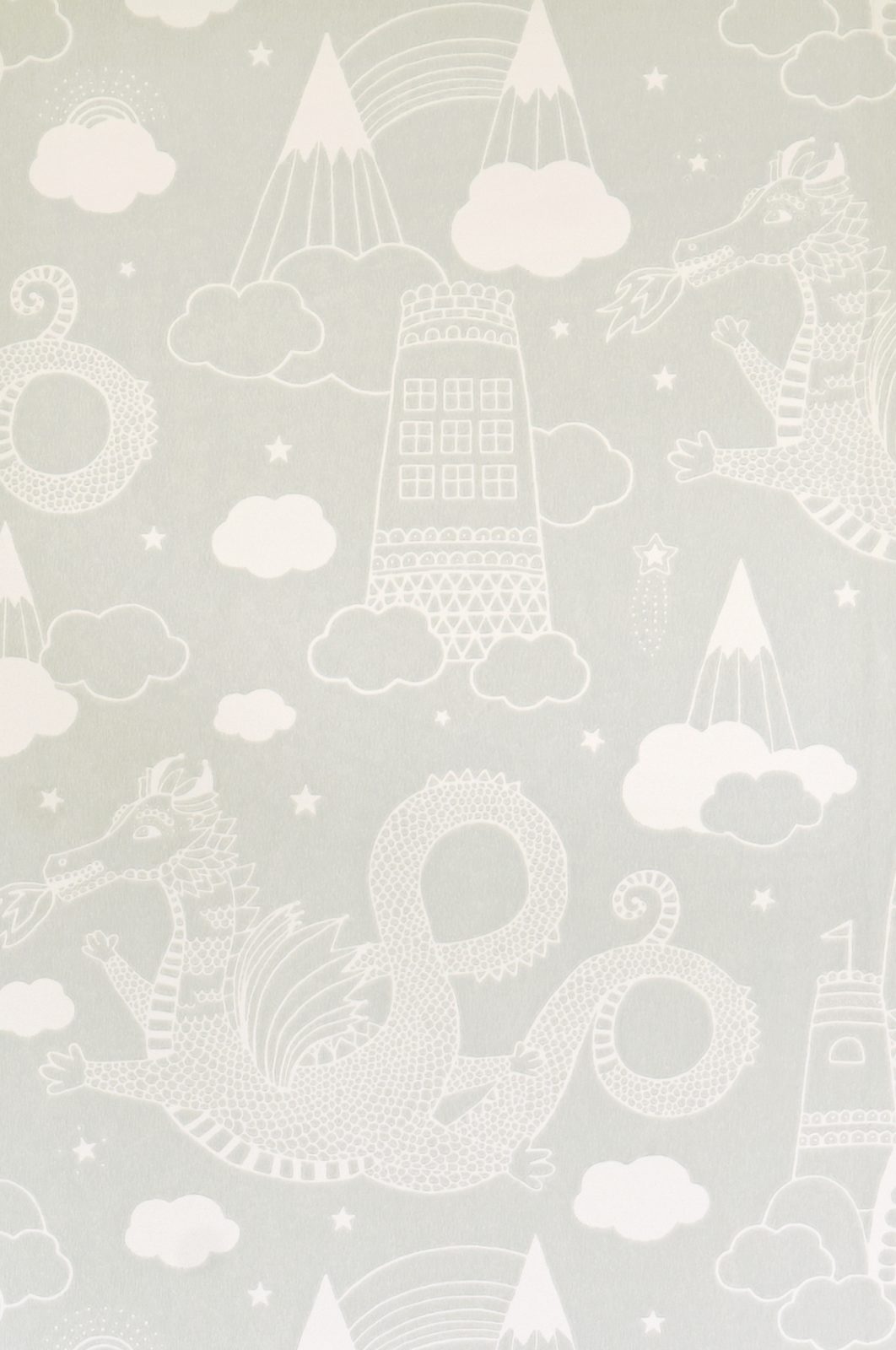 Dragon Sky, Grey, Majvillan