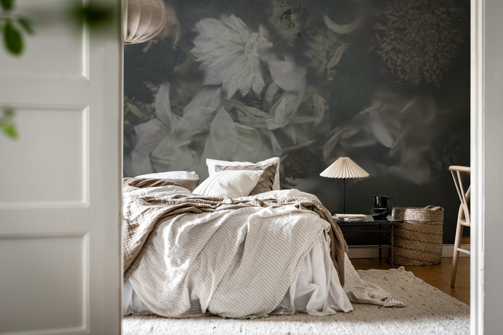 Glossy Flower, Vintage, Rebel Walls 2