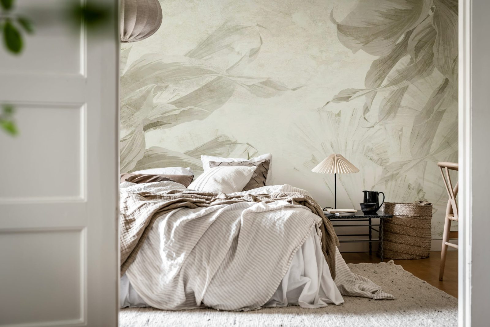 Leafy Dream, Greige, Rebel Walls 2