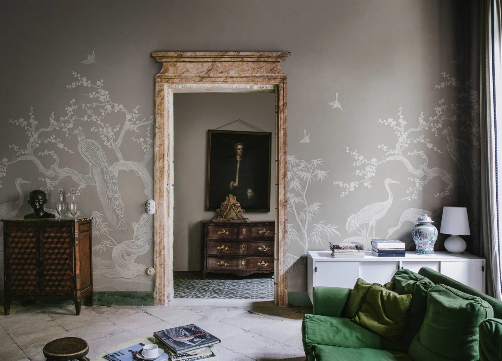 Chinoiserie Lace, Natural Beige, Rebel Walls 3
