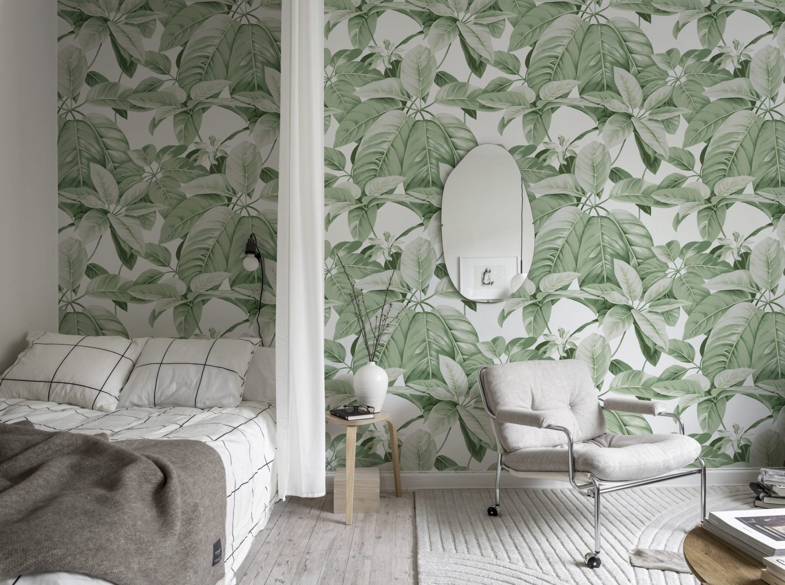 Chestnut, White, Rebel Walls 2