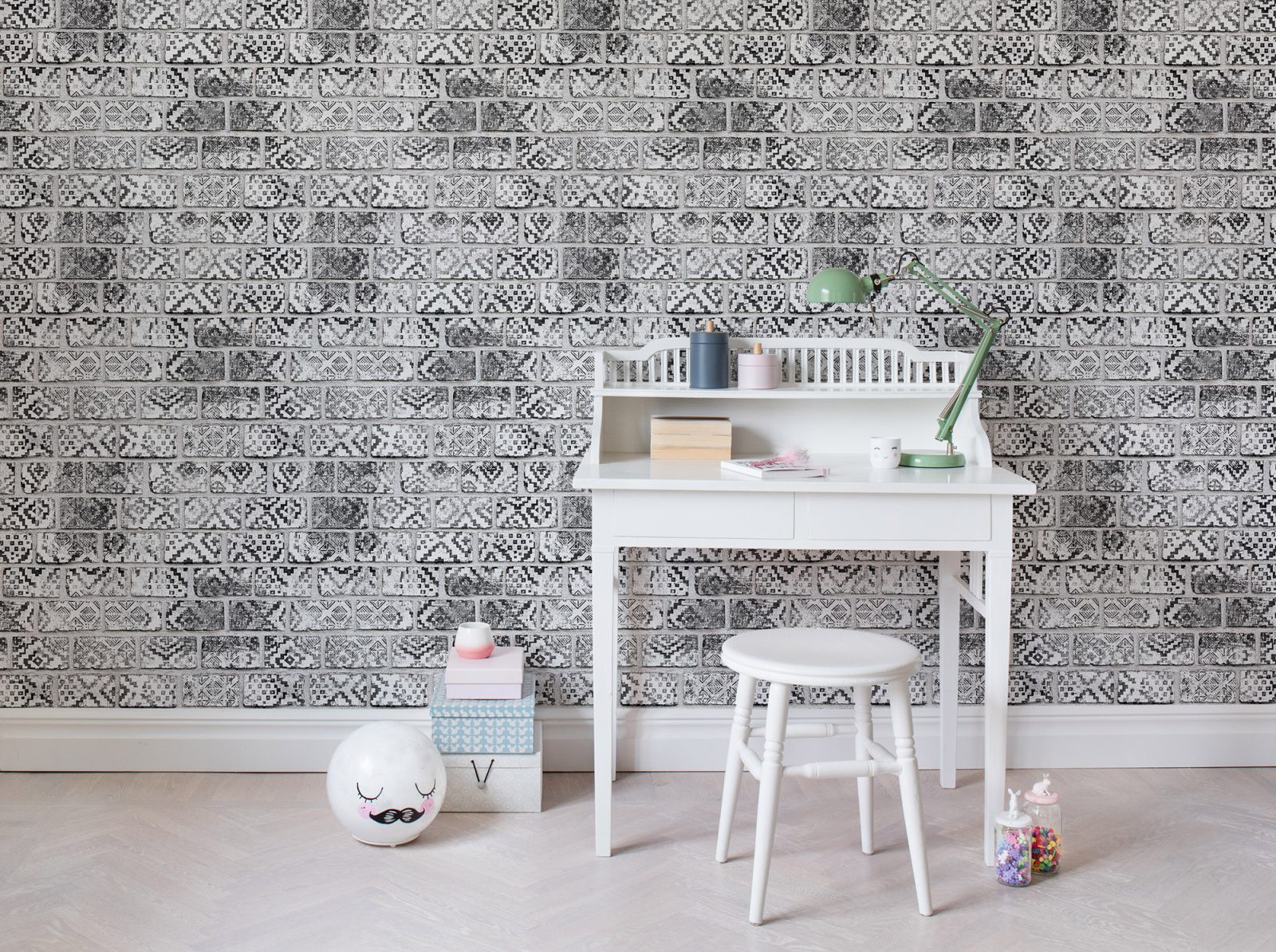 Decorated Bricks, Rebel Walls 3