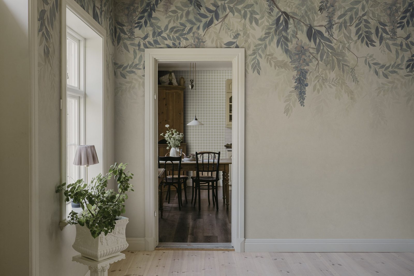 Wisteria, Blue, Sandberg 3