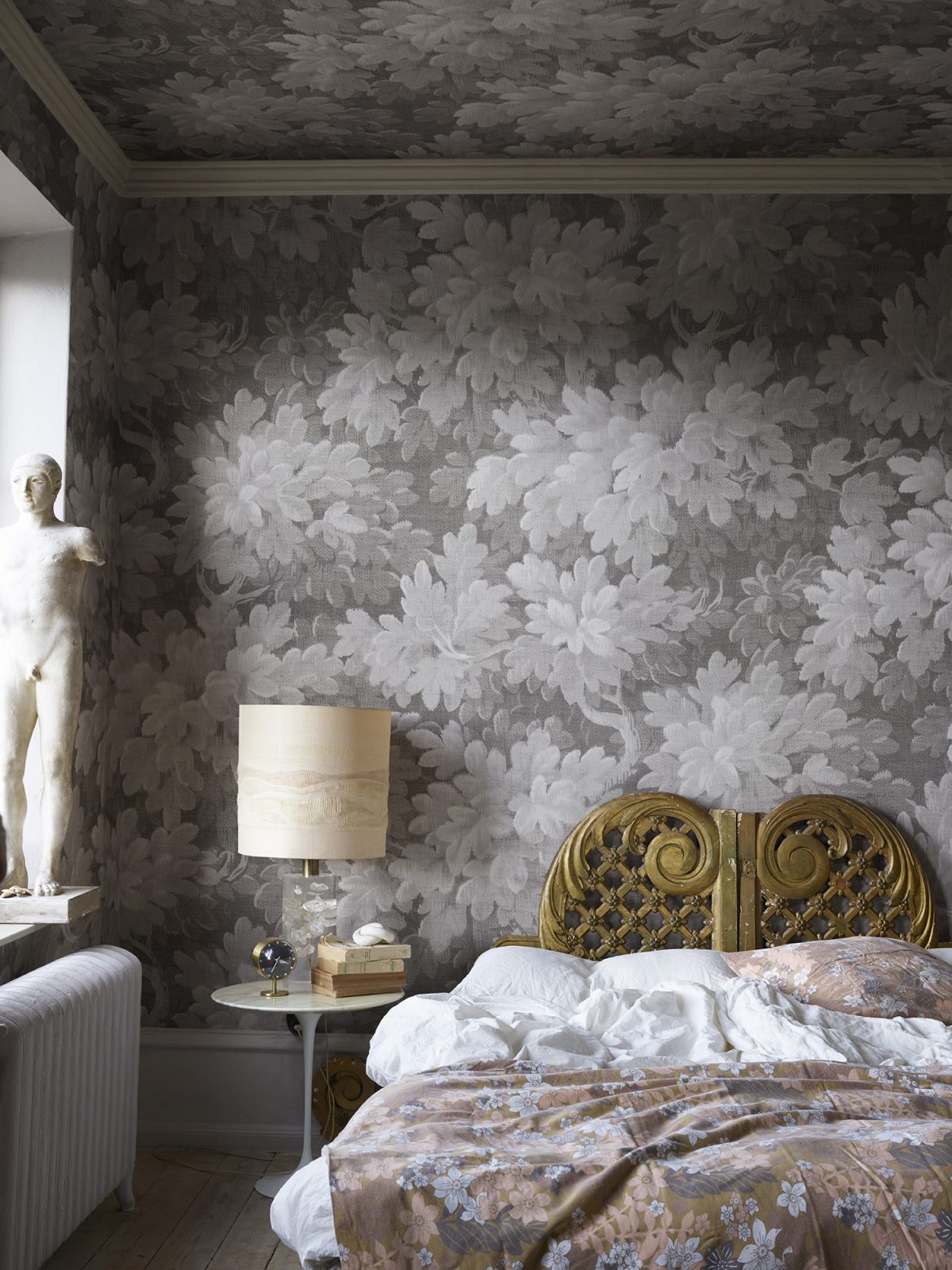 Vintage Foliage, Gray, Rebel Walls 3