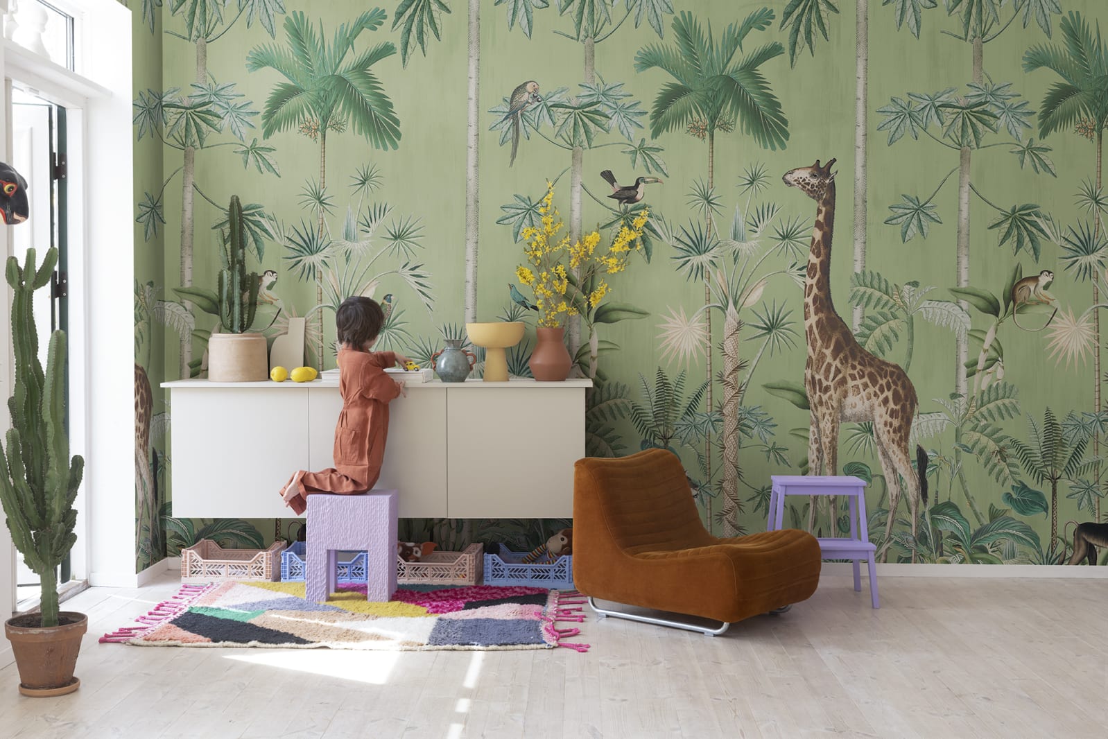 Giraffe's Stroll, Emerald, Rebel Walls 2