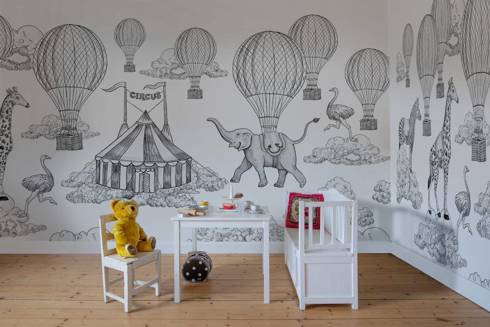 Circus Horizon, Graphite, Rebel Walls 2