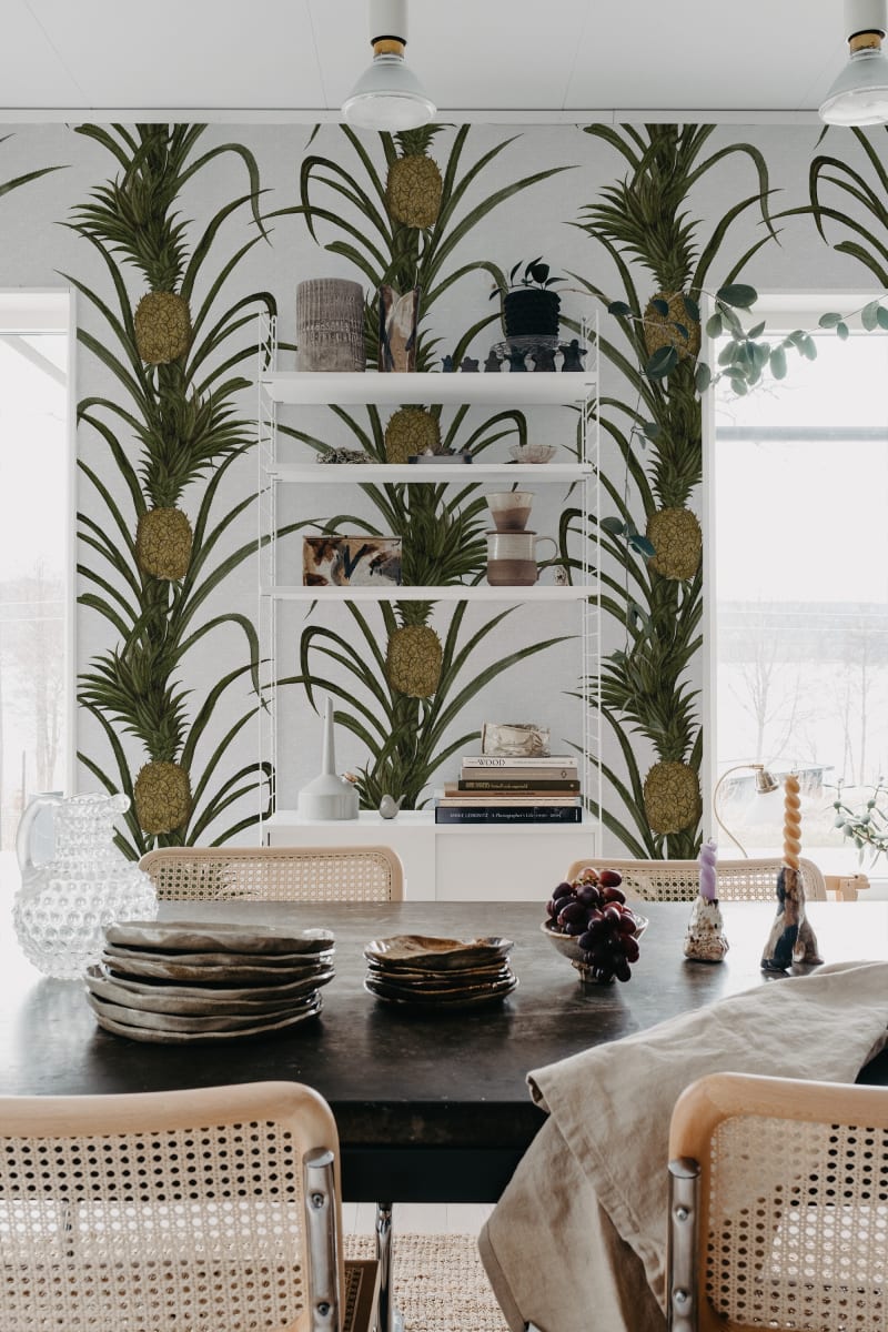 Pineapple, Rebel Walls 3