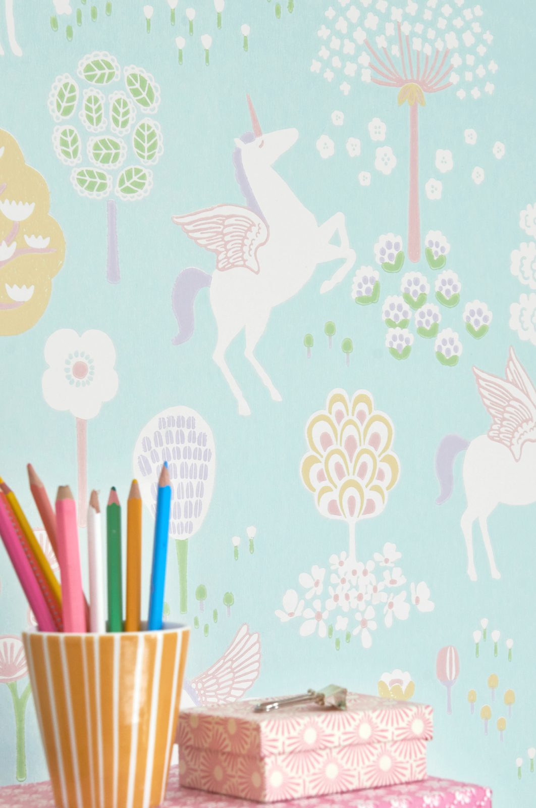 True Unicorns, Turquoise, Majvillan 4