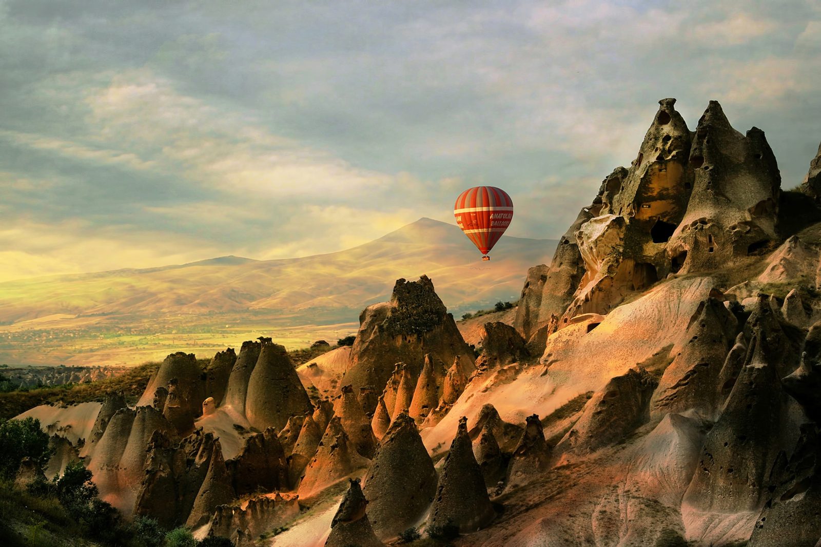 Air Balloon, Rebel Walls