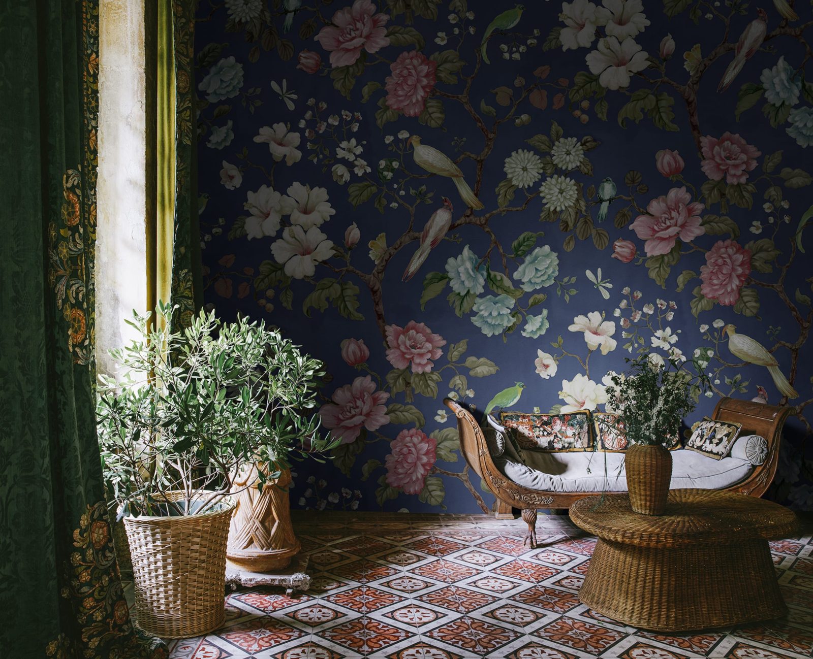 Grandiflora, Blue, Rebel Walls 2