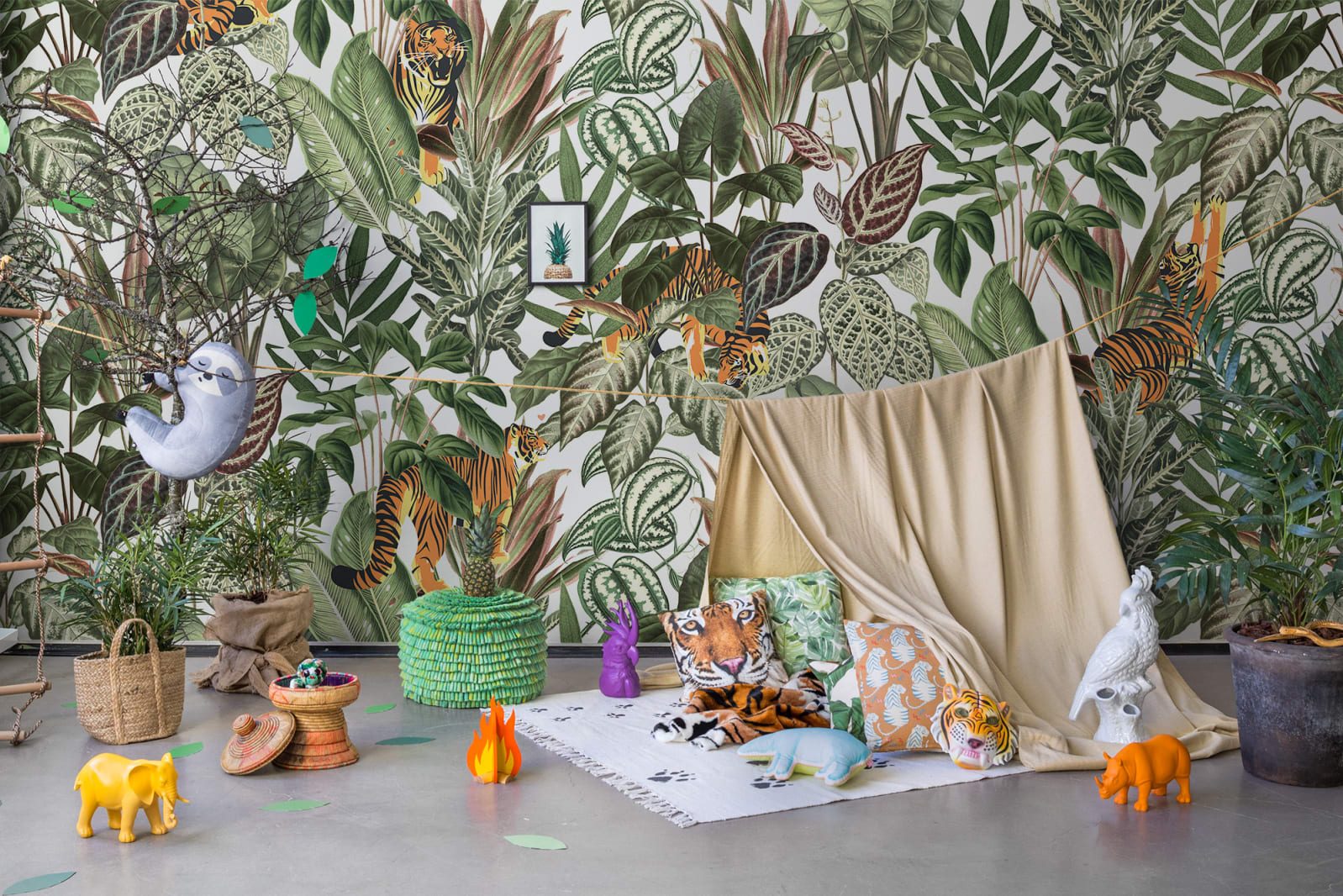 3D Mischievous Tigers, Rebel Walls 2