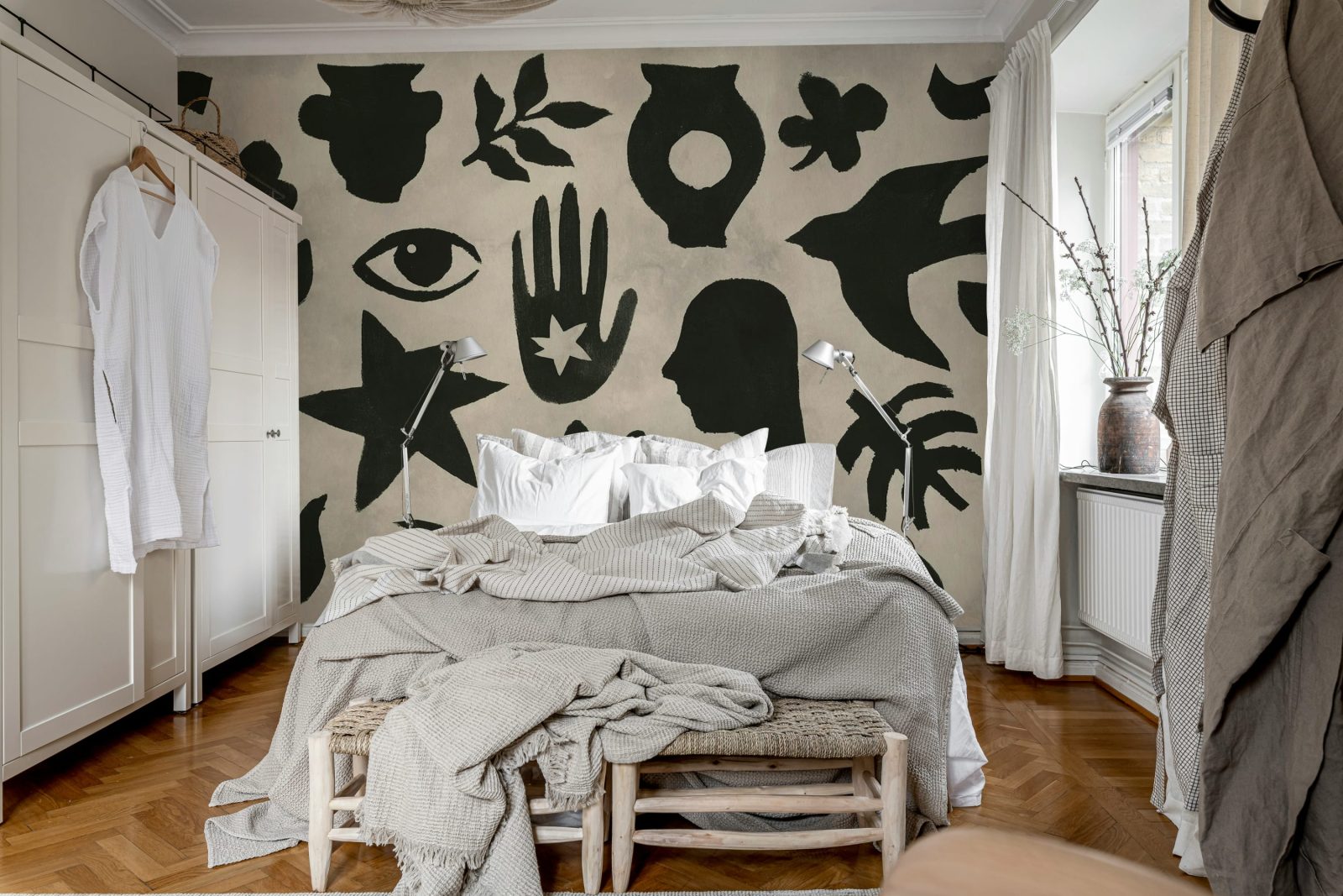 Symbolic, Black & Beige, Rebel Walls 2