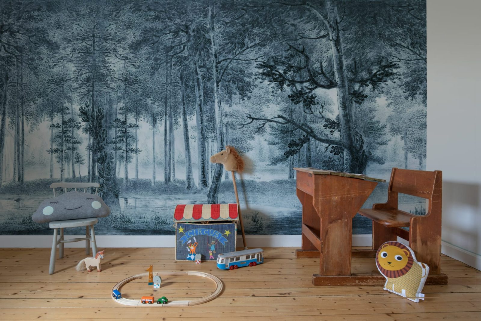 Lovers Forest, Vintage Blue, Rebel Walls 3