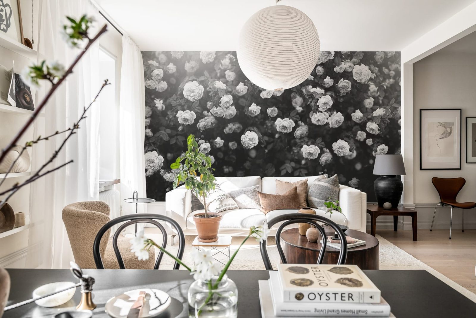 Regal Rose, Black & White, Rebel Walls 3