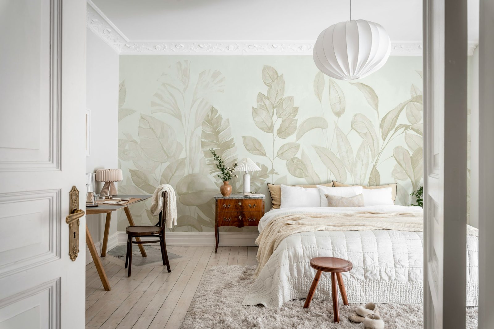 Happy Plants, Beige, Rebel Walls 3