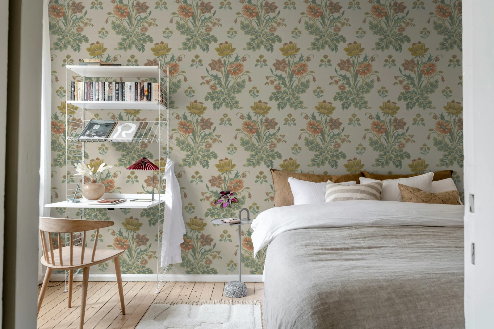 Meadow Bouquet, Beige, Rebel Walls 3