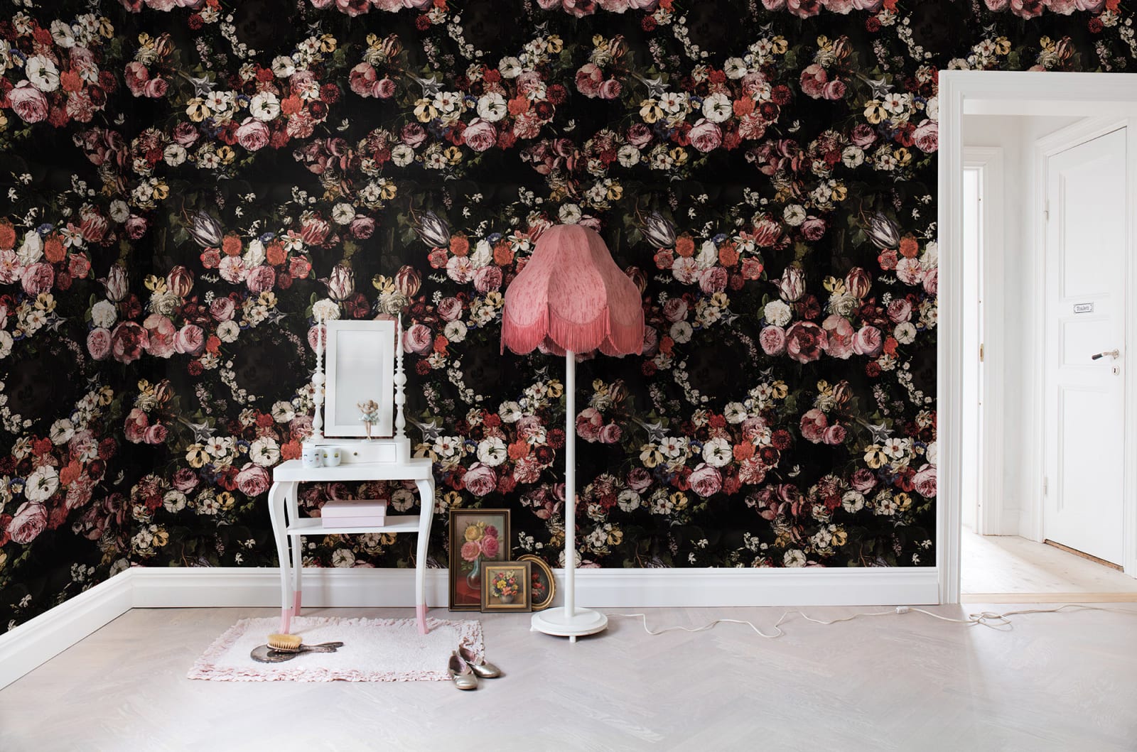 Briar Roses, Rebel Walls 2