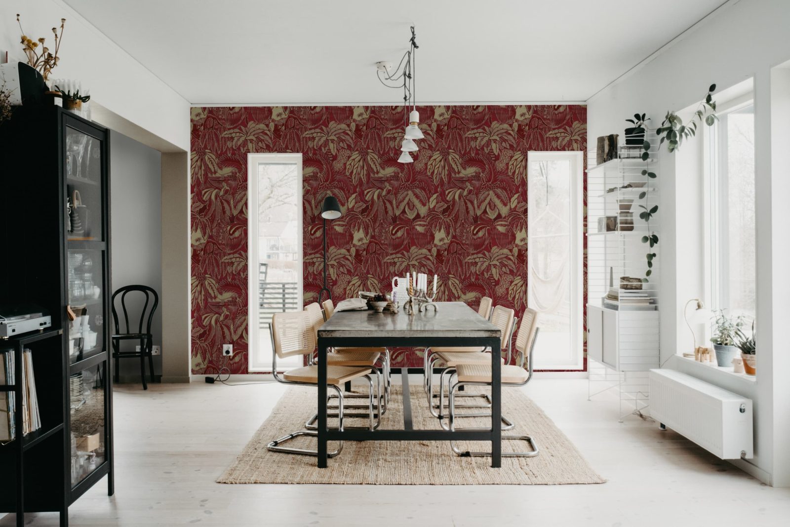 Golden Mirage, Red, Rebel Walls 2