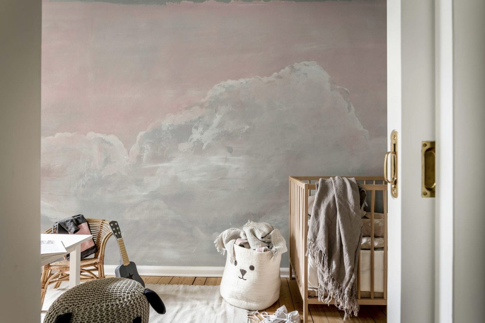 Up in the Clouds, Pink, Rebel Walls 3