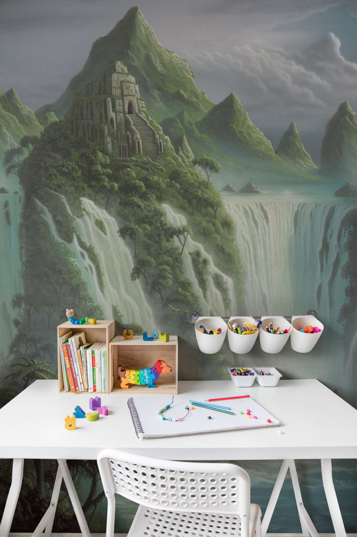 Fantasy World, Rebel Walls 4