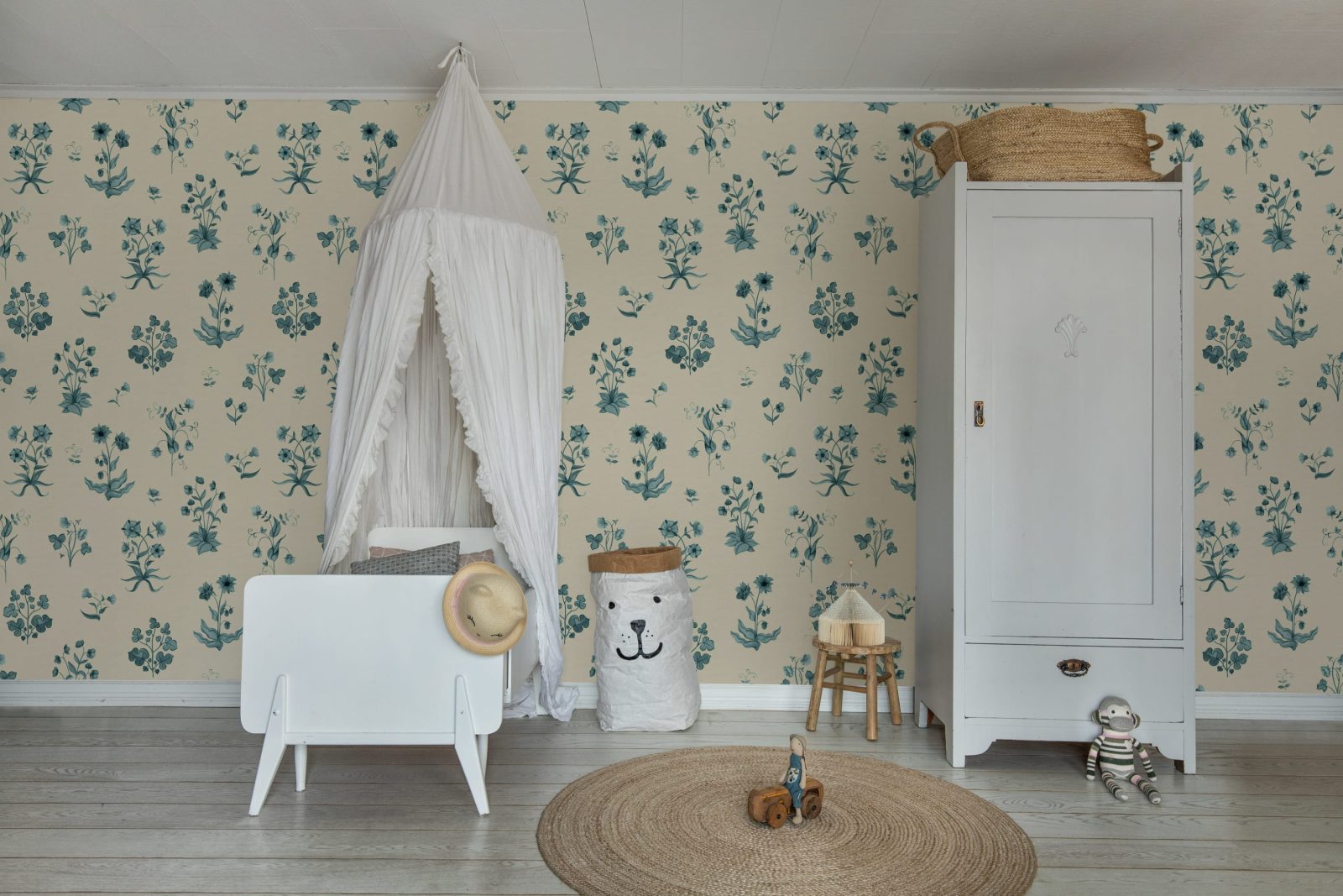 Timeless Flora, Blue, Rebel Walls 3