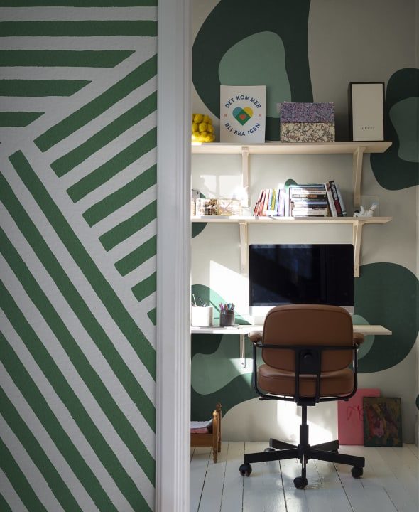 Giant Leopard, Green, Rebel Walls 3