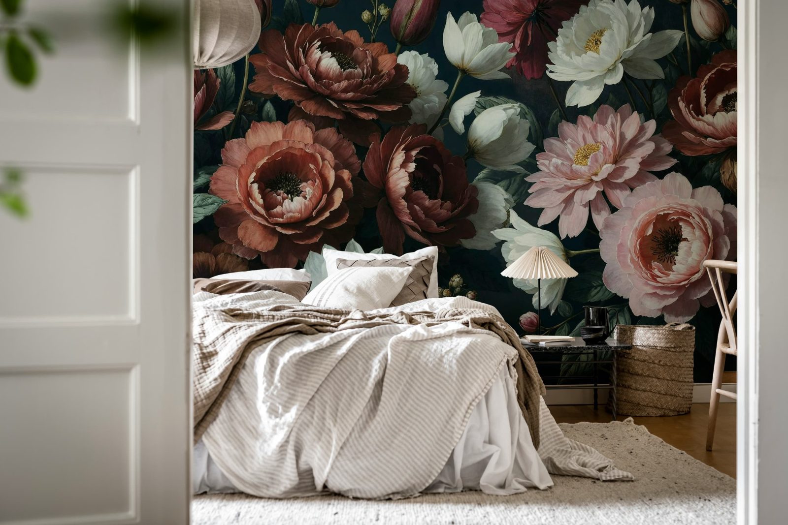 Bouquet in Bloom, Dark, Rebel Walls 3