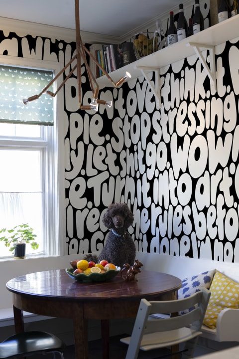 Blah Blah Blah, White, Rebel Walls 2