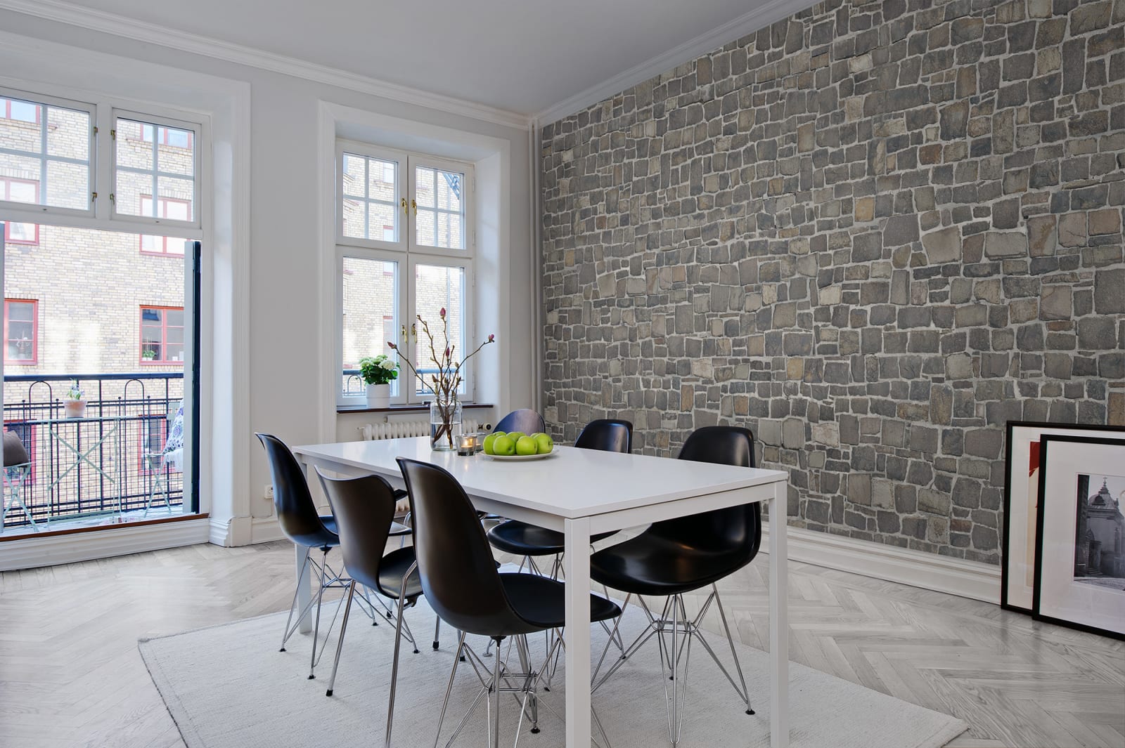 Stonewall, Brown, Rebel Walls 2