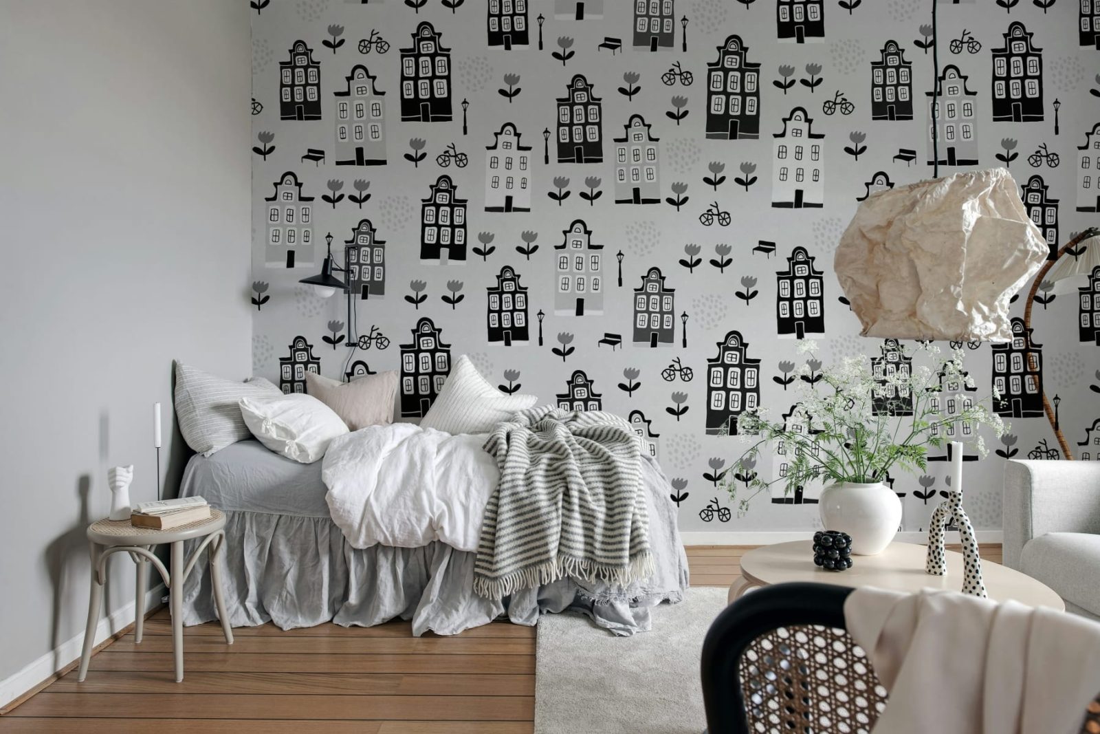 Sweet Town, Gray, Rebel Walls 3