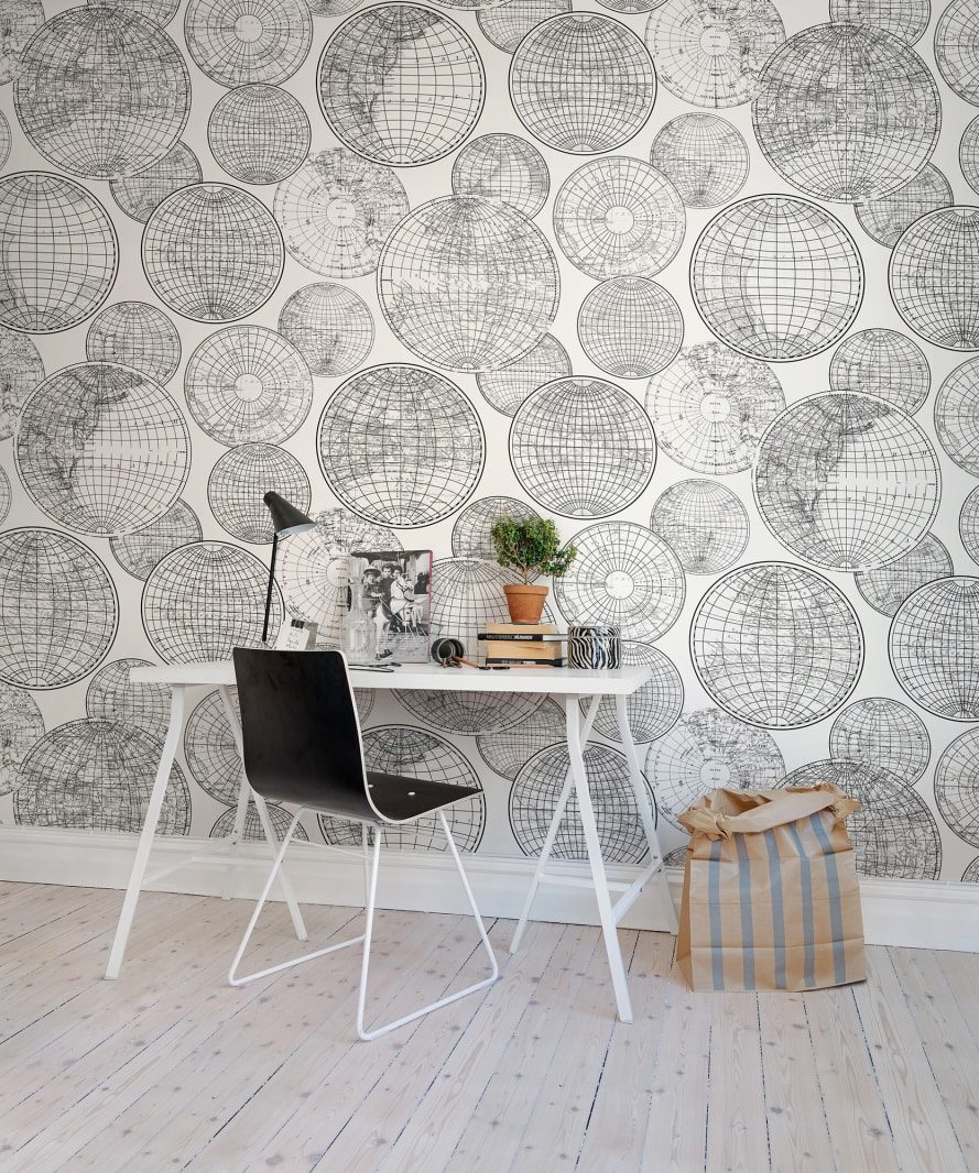 Globes Gathering, Black and White, Rebel Walls 3