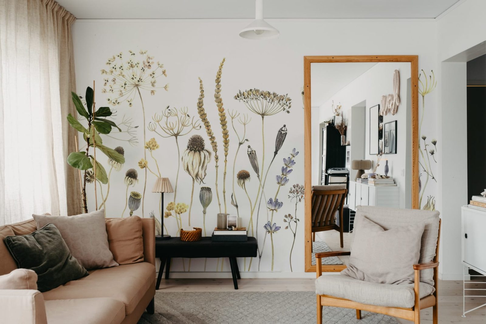 Dried Flower Meadow, Beige, Rebel Walls 3