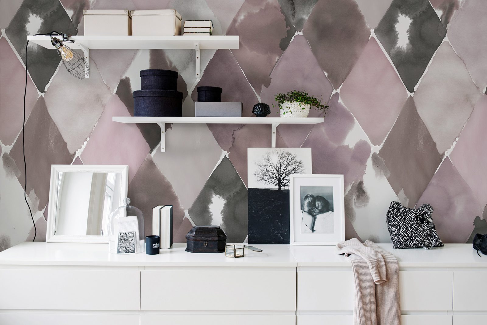 Big Harlequin, Plum, Rebel Walls 2