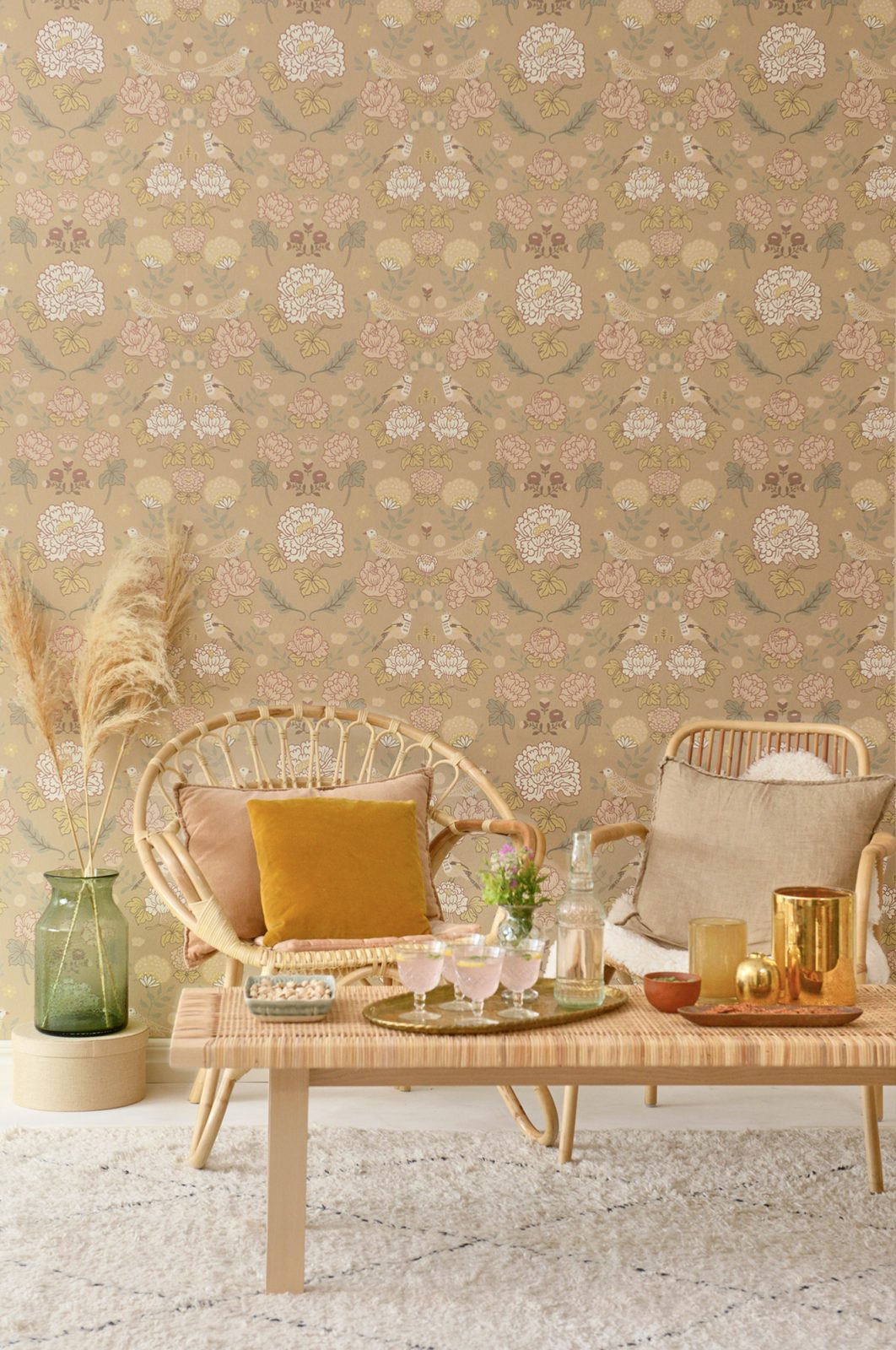 June, Honey Beige, Majvillan 2
