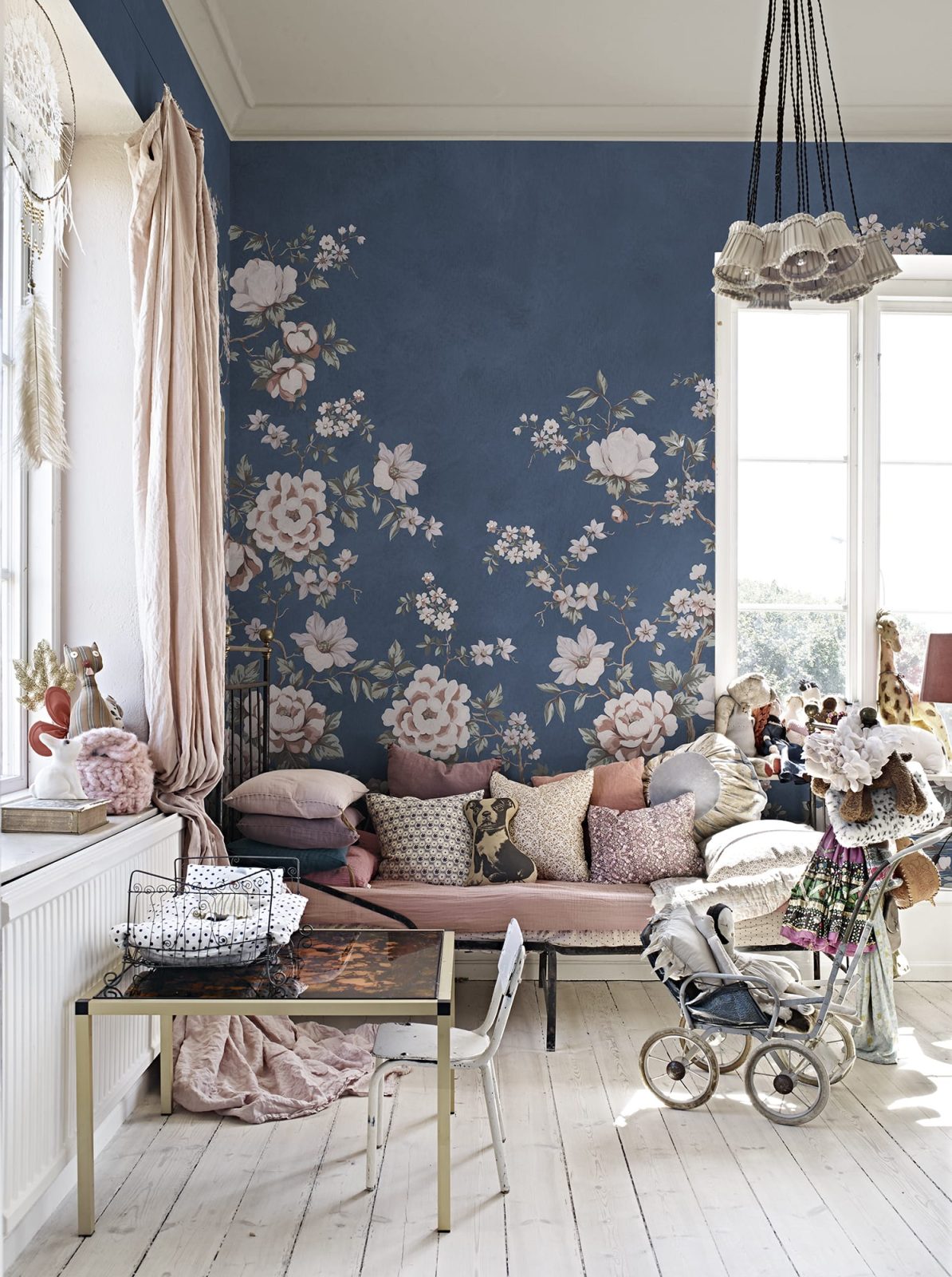 Floral Chinoiserie, Dark Blue, Rebel Walls 3