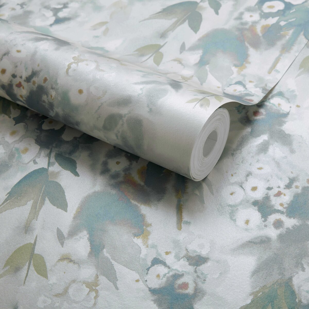 Cascade, Opal Green Luxury Floral, 1838 Wallcoverings, 5.3mp / rola 3