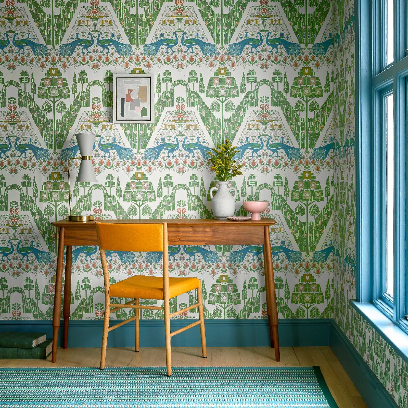Peacock Topiary, Fern Green, 1838 Wallcoverings, 5.3mp / rola 2
