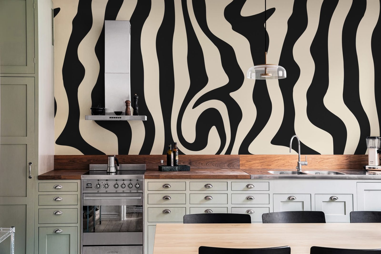 Dizzy, Black, Rebel Walls 3