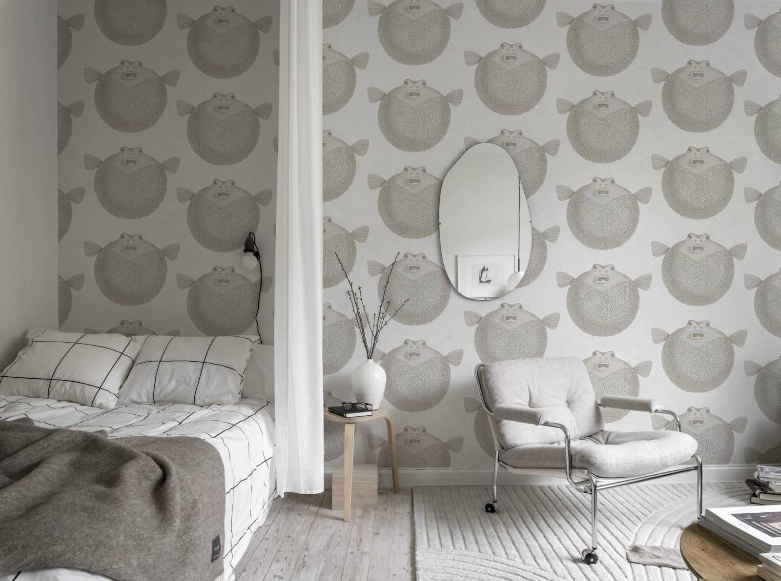 Puffer Fish, White, Rebel Walls 2