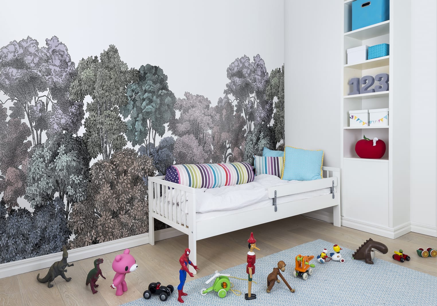 Bellewood, Rainbow, Rebel Walls 3
