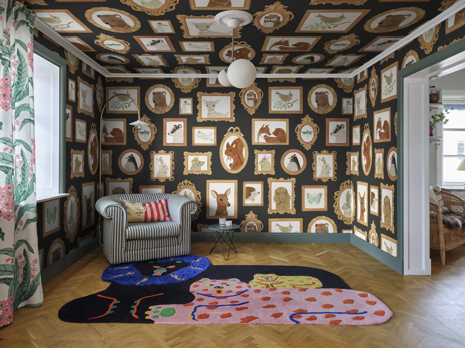 Pet Frames, Black, Rebel Walls 2