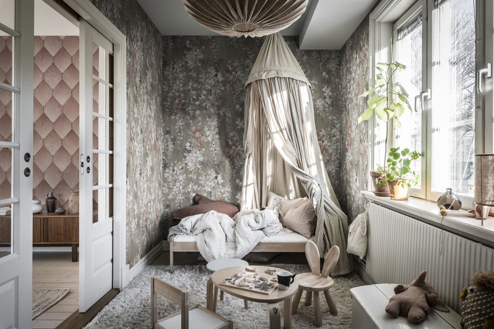 Wisteria Linen, Rebel Walls 3