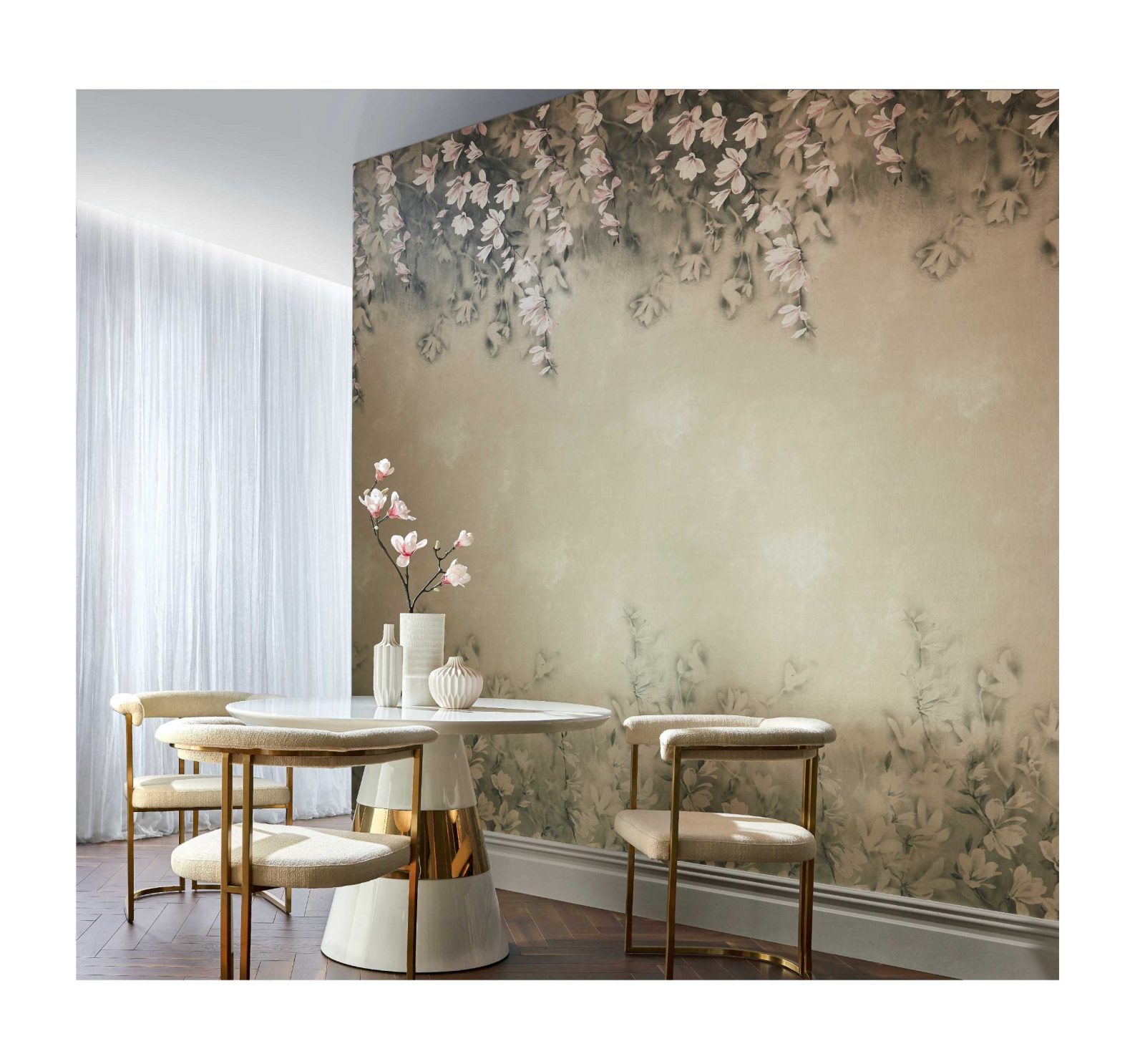 Trailing Magnolia, Burnished Gold Luxury Floral, 1838 Wallcoverings, 6.5mp / rola 2