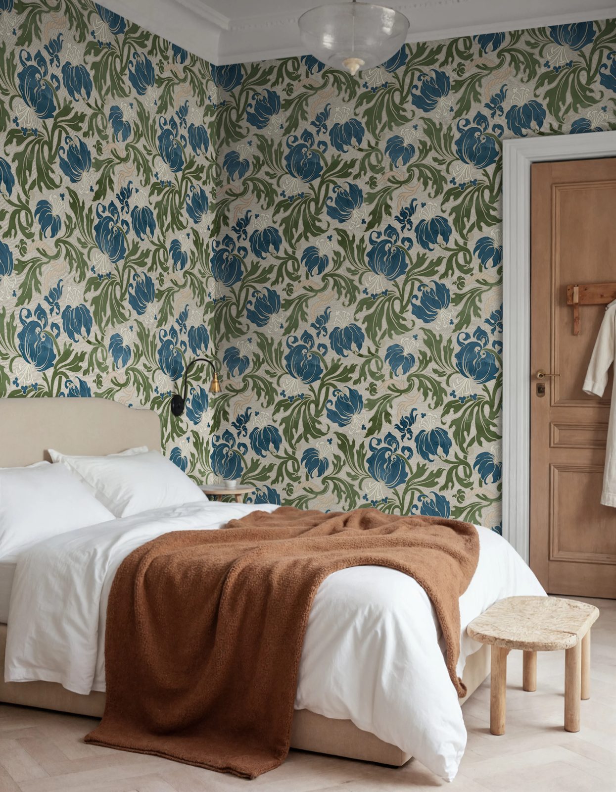 Midnight Peony, Beige, Rebel Walls 2