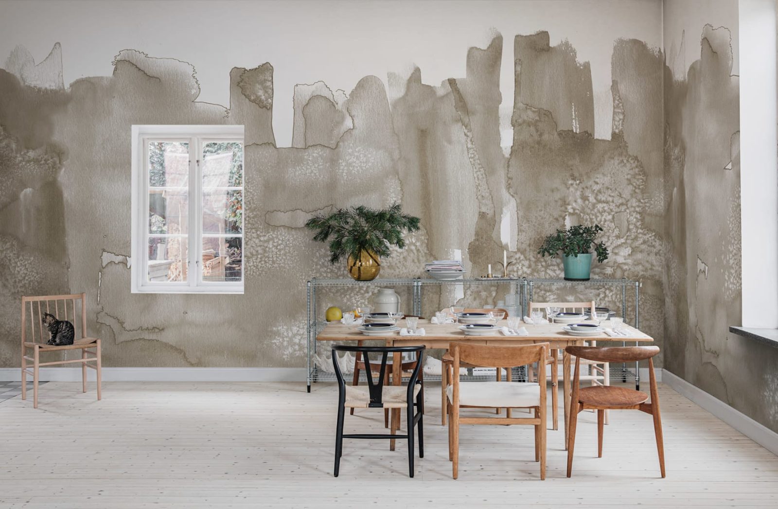 Watercolor City, Beige, Rebel Walls 2