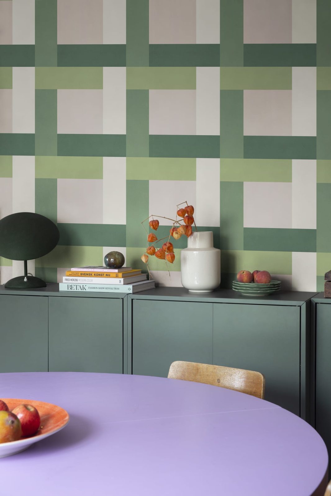 Don't Be Square, Green, Rebel Walls 2