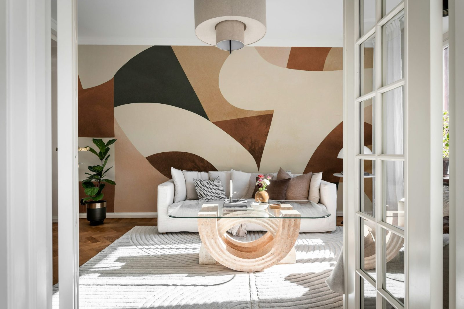 Abstract Curves, Brown, Rebel Walls 2